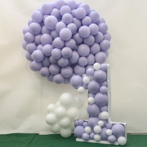 Chiffre 1 en ballons